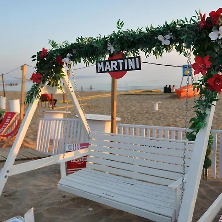 Sun And Sea Апартаменты